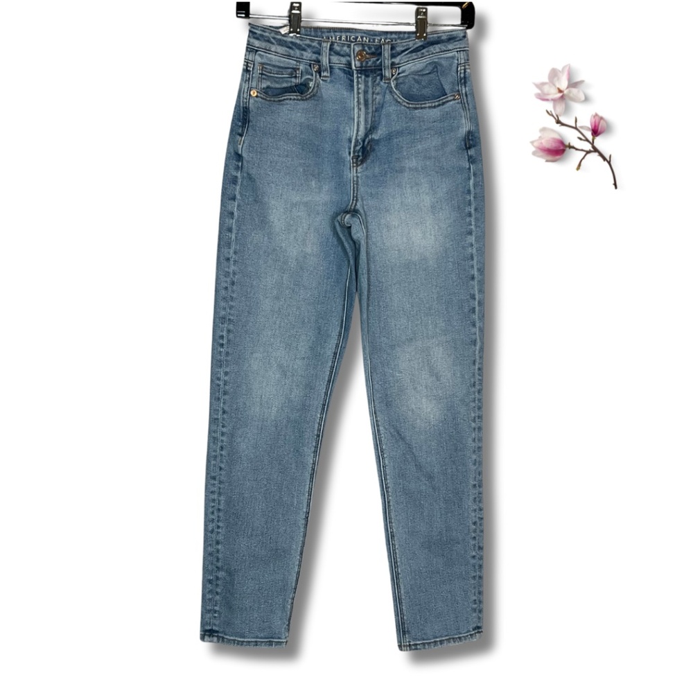 American Eagle Outfitters Jeans - size 2 Reg